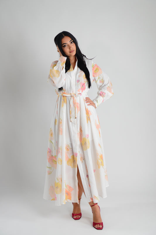 Robe longue fleurie avec ceinture