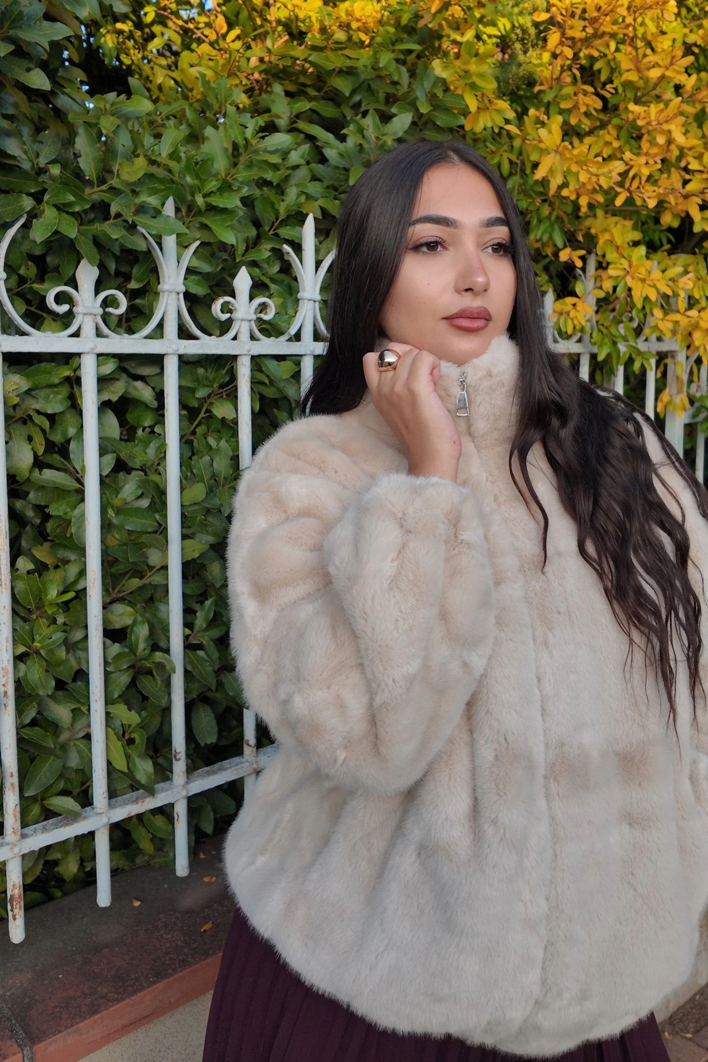 Veste en fourrure vegan beige